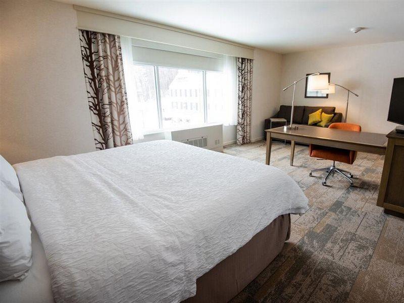 Hampton Inn & Suites Manchester, Vt Esterno foto