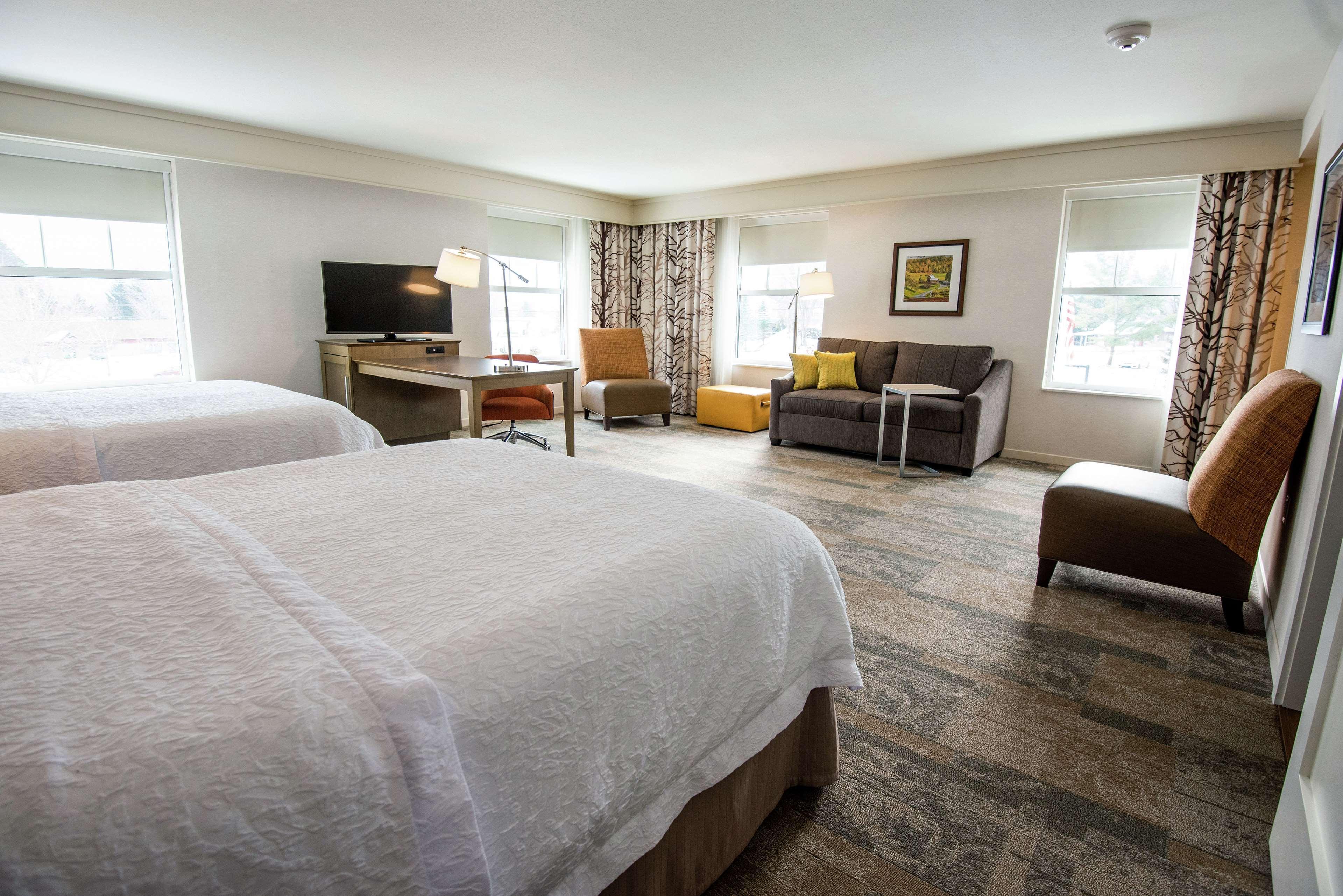 Hampton Inn & Suites Manchester, Vt Esterno foto
