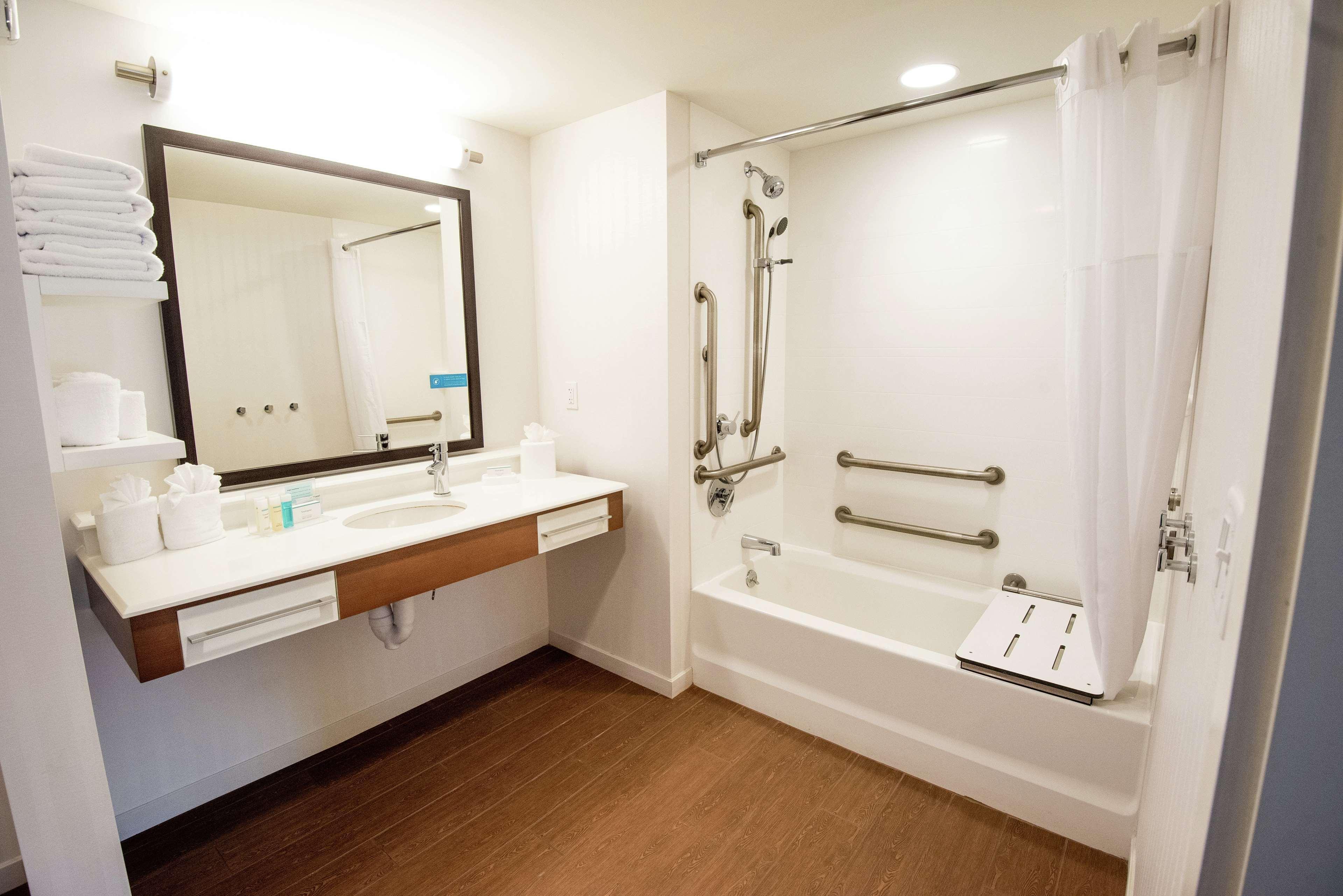 Hampton Inn & Suites Manchester, Vt Esterno foto