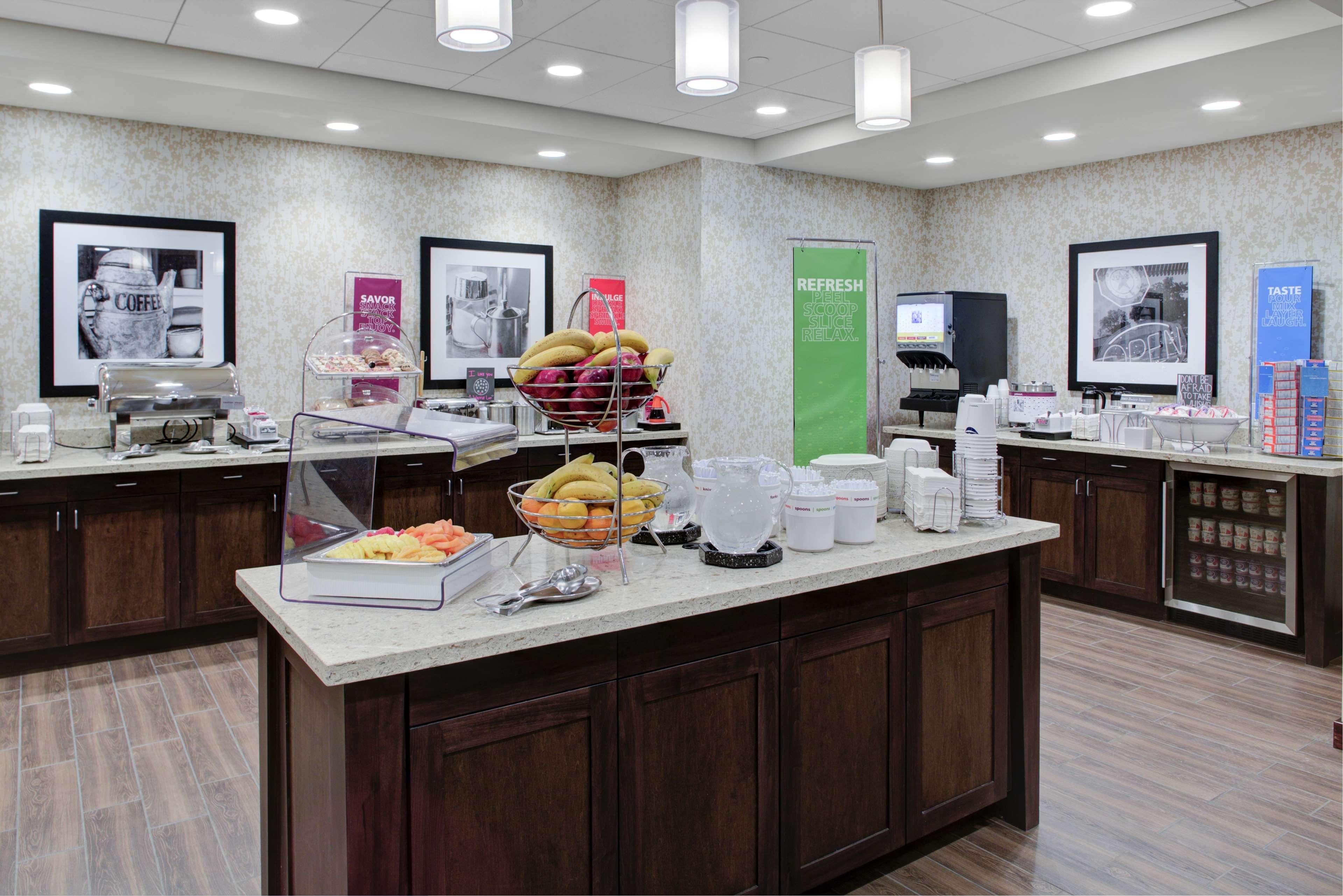 Hampton Inn & Suites Manchester, Vt Esterno foto