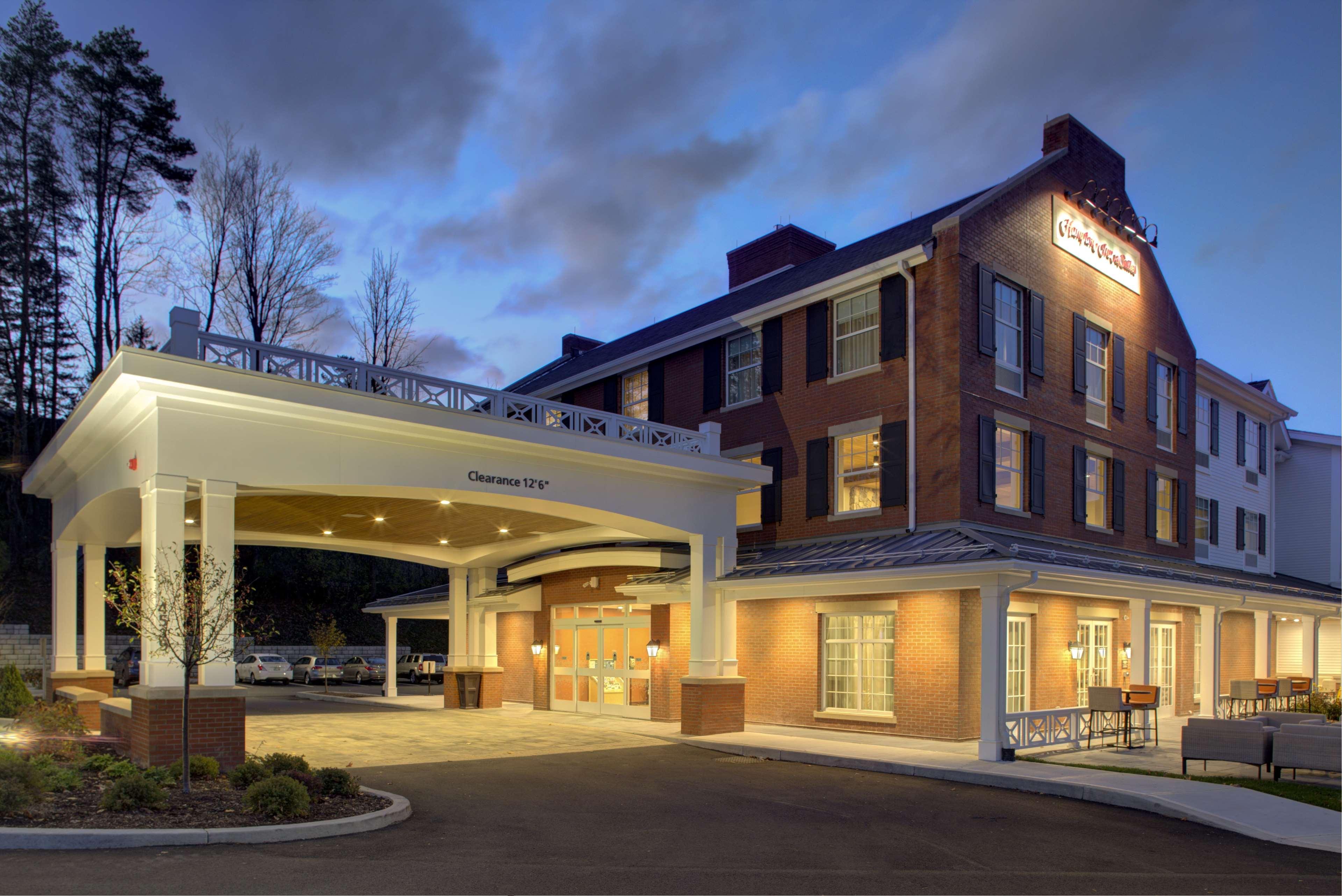 Hampton Inn & Suites Manchester, Vt Esterno foto