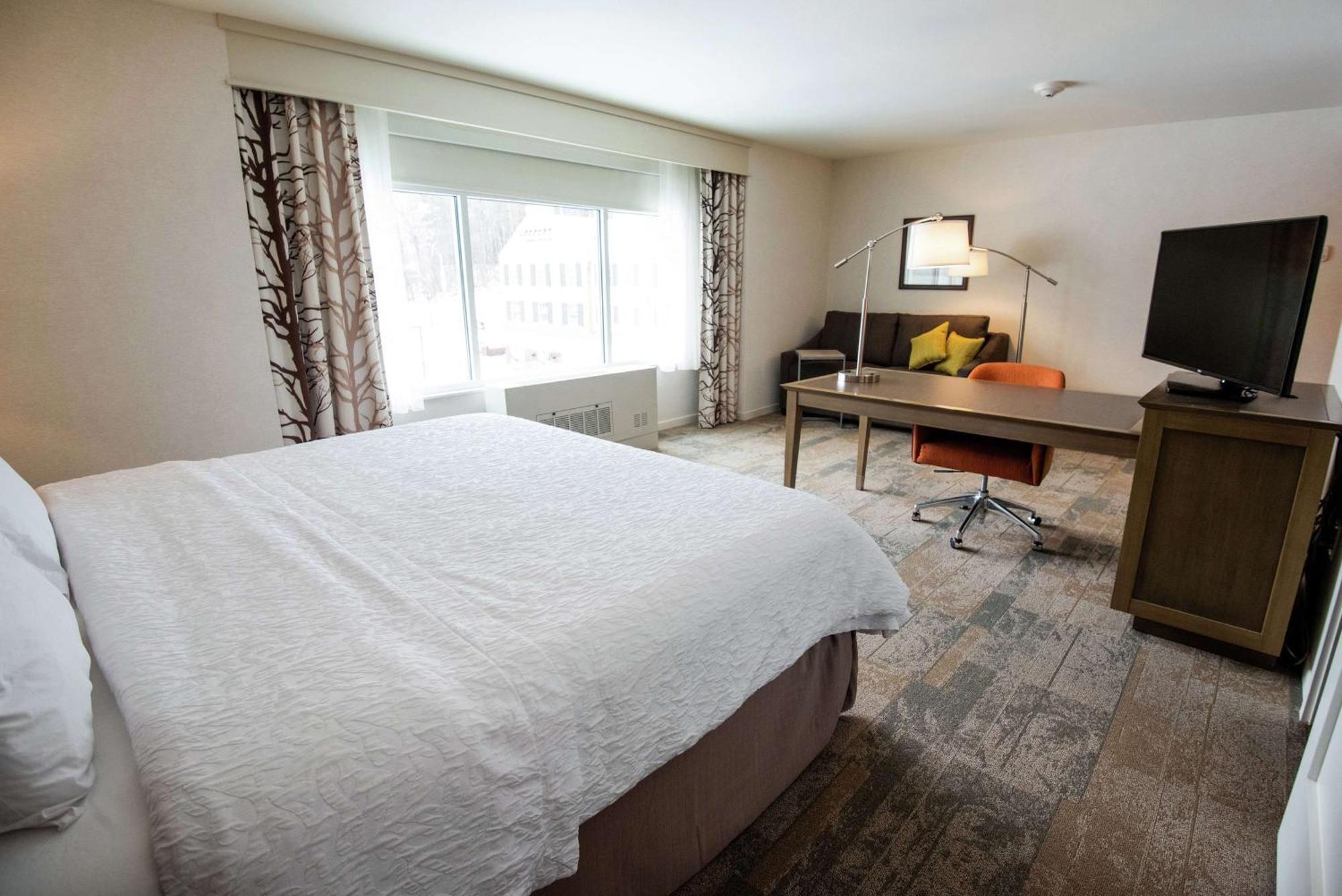 Hampton Inn & Suites Manchester, Vt Esterno foto