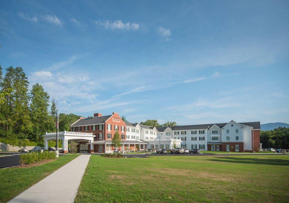 Hampton Inn & Suites Manchester, Vt Esterno foto