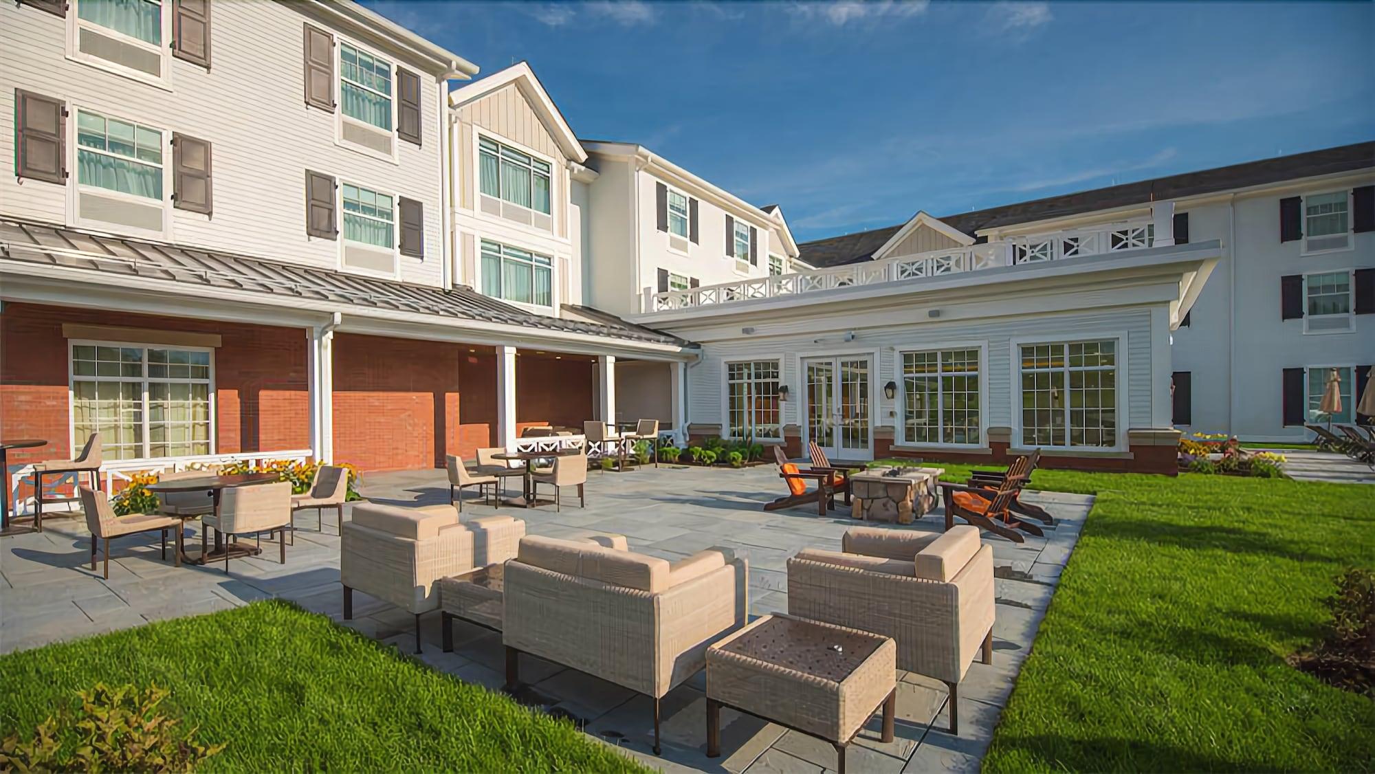 Hampton Inn & Suites Manchester, Vt Esterno foto